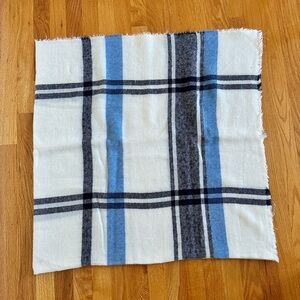 NWOT Aerie Plaid Blanket Scarf